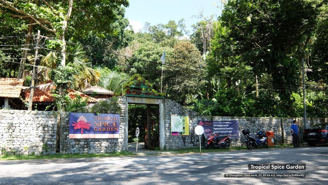 Zen Rooms Eden Parade Tanjung Bungah  Dış mekan fotoğraf